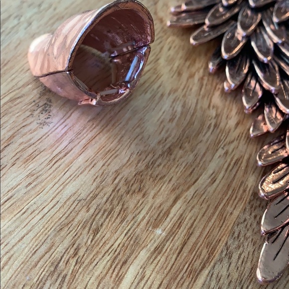 Set of copper color necklace, ring, and earrings - Picture 4 of 5